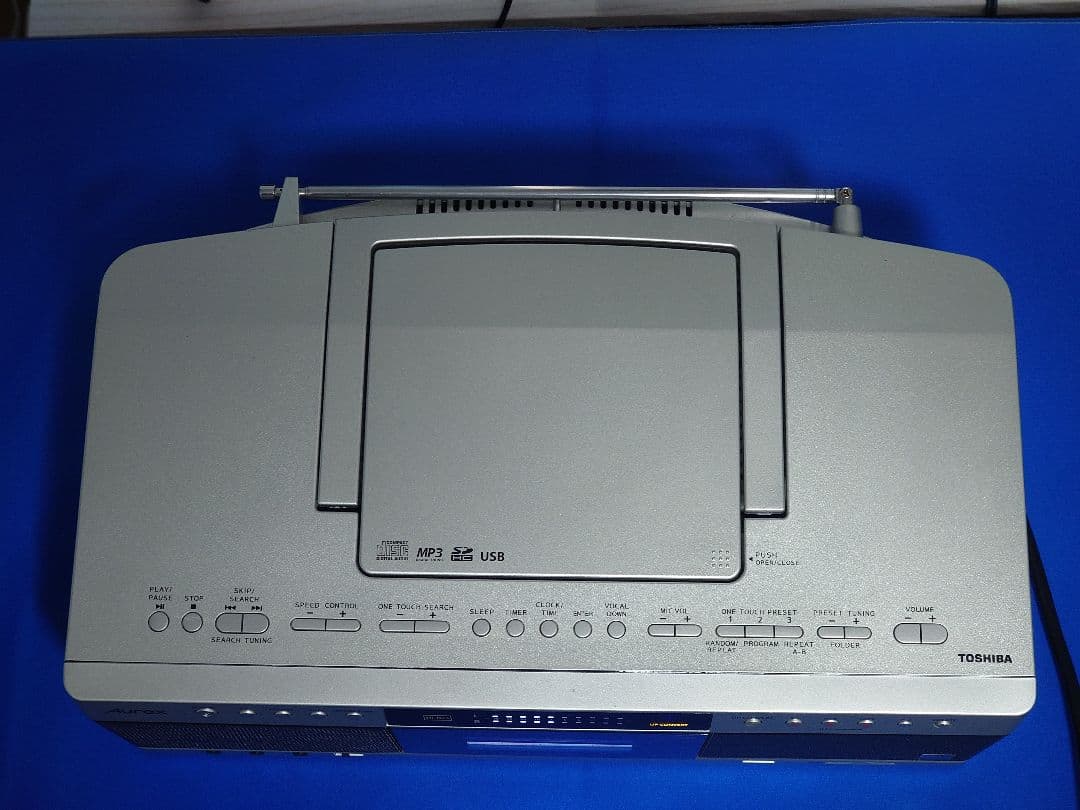 TOSHIBA TY-AK1 SD/USB/CD ラジオカセットレコーダー