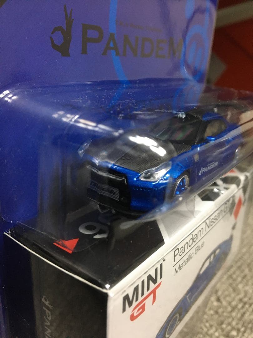 MINI GT Pandem Nissan GT-R トイザラス限定　本日まで‼️