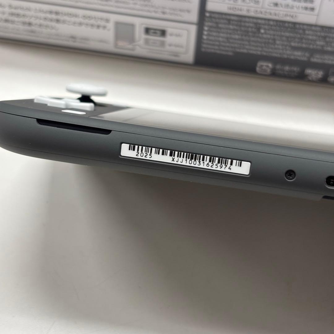 m*h様 ☆極美品☆ニンテンドースイッチ ライト グレー