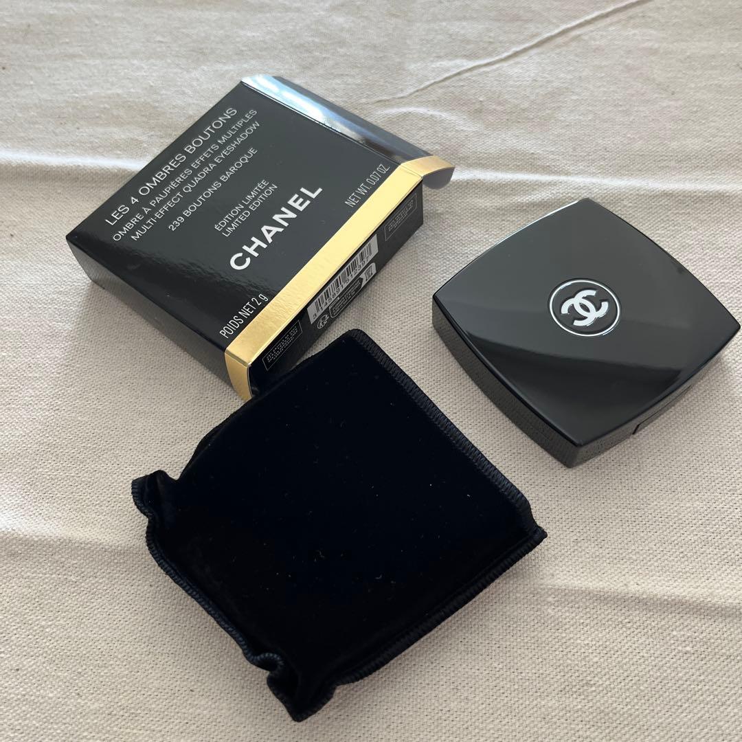 シャネル レ キャトル オンブル ブトン 239