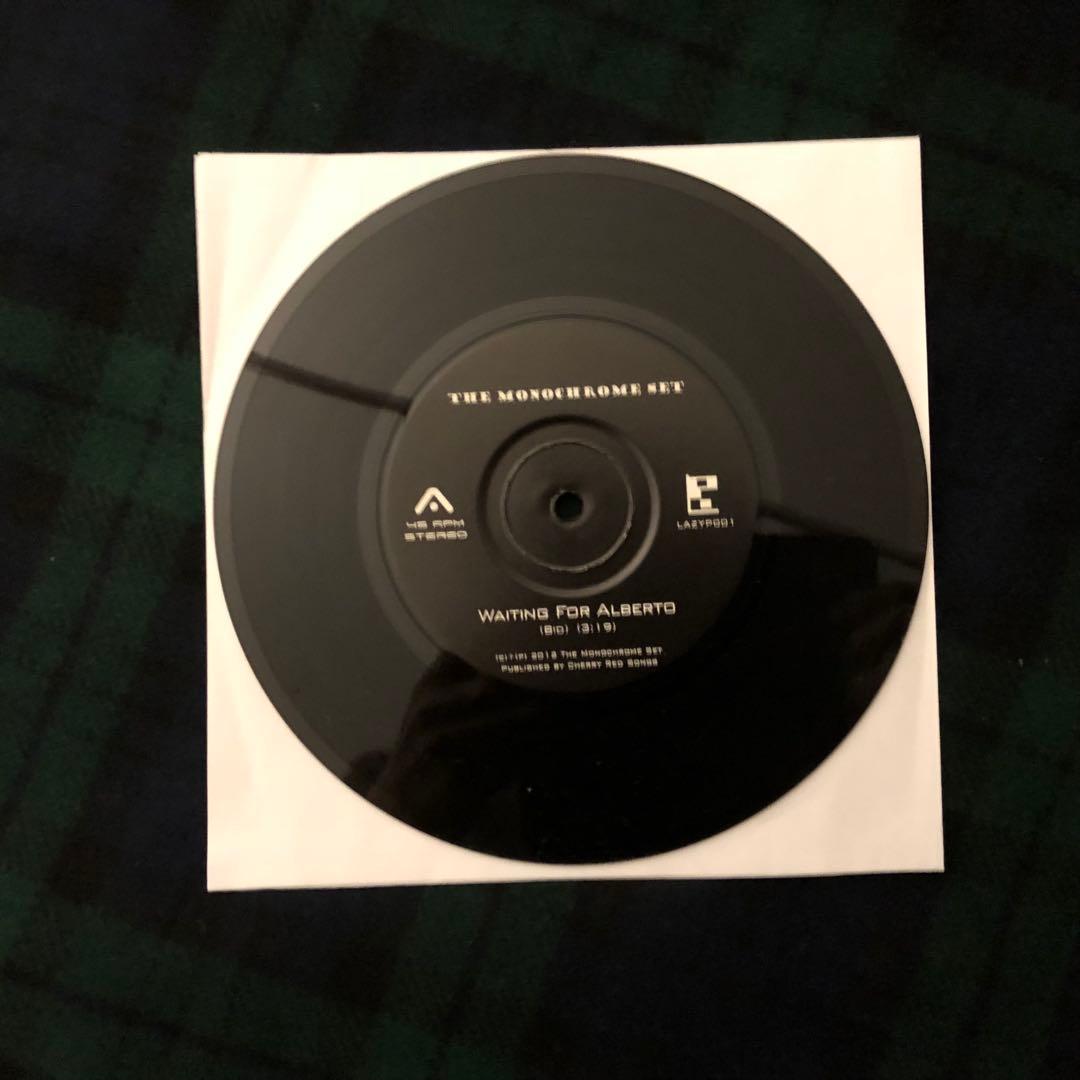 メンバー全員直筆サイン入⚫︎モノクローム・セット⚫︎7インチ(世界300枚限定生産)