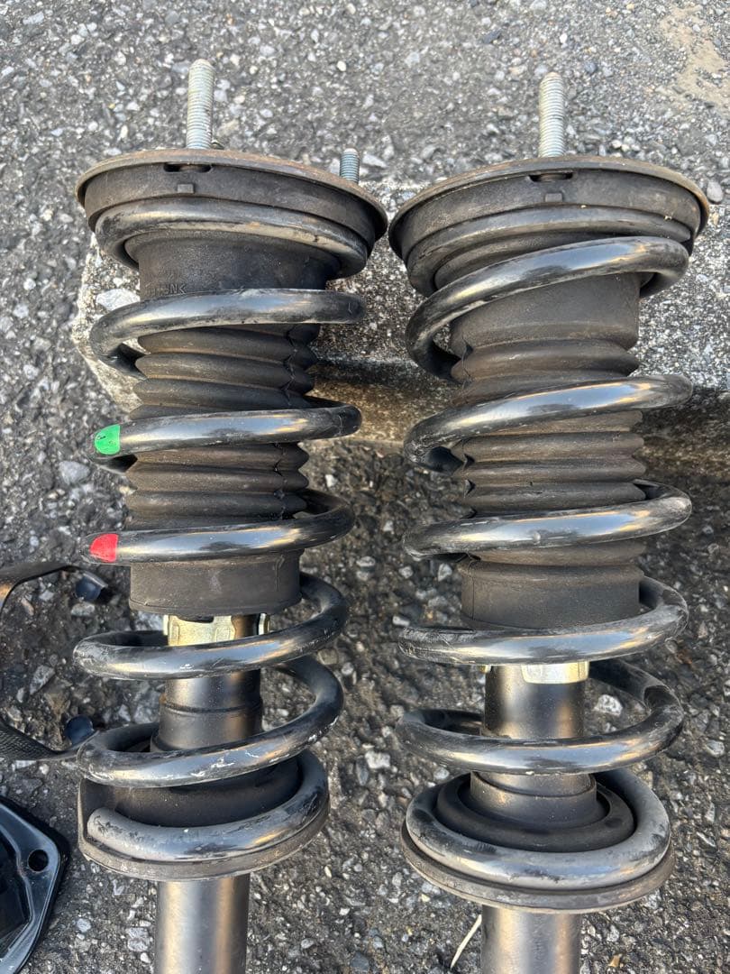 200 クラウンハイブリッド　純正サスGWS204 GRS200