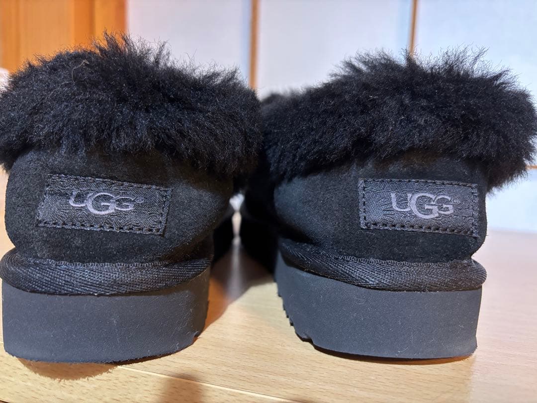UGG NITA ブラック ムートンブーツ サイズ5