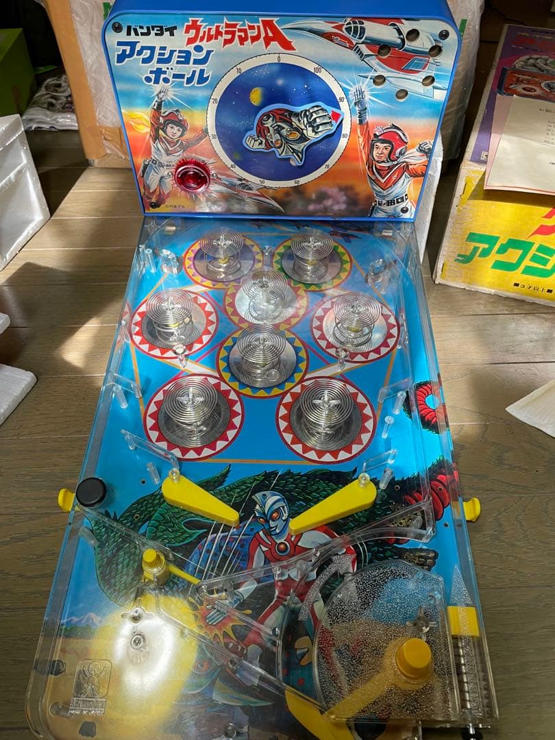 希少　バンダイ　アクションボール　ピンボール　ウルトラマンエース　電動