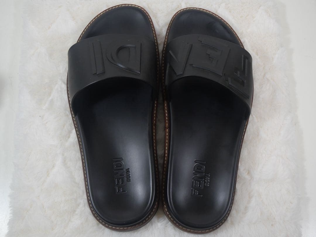 FENDI　メンズサンダル