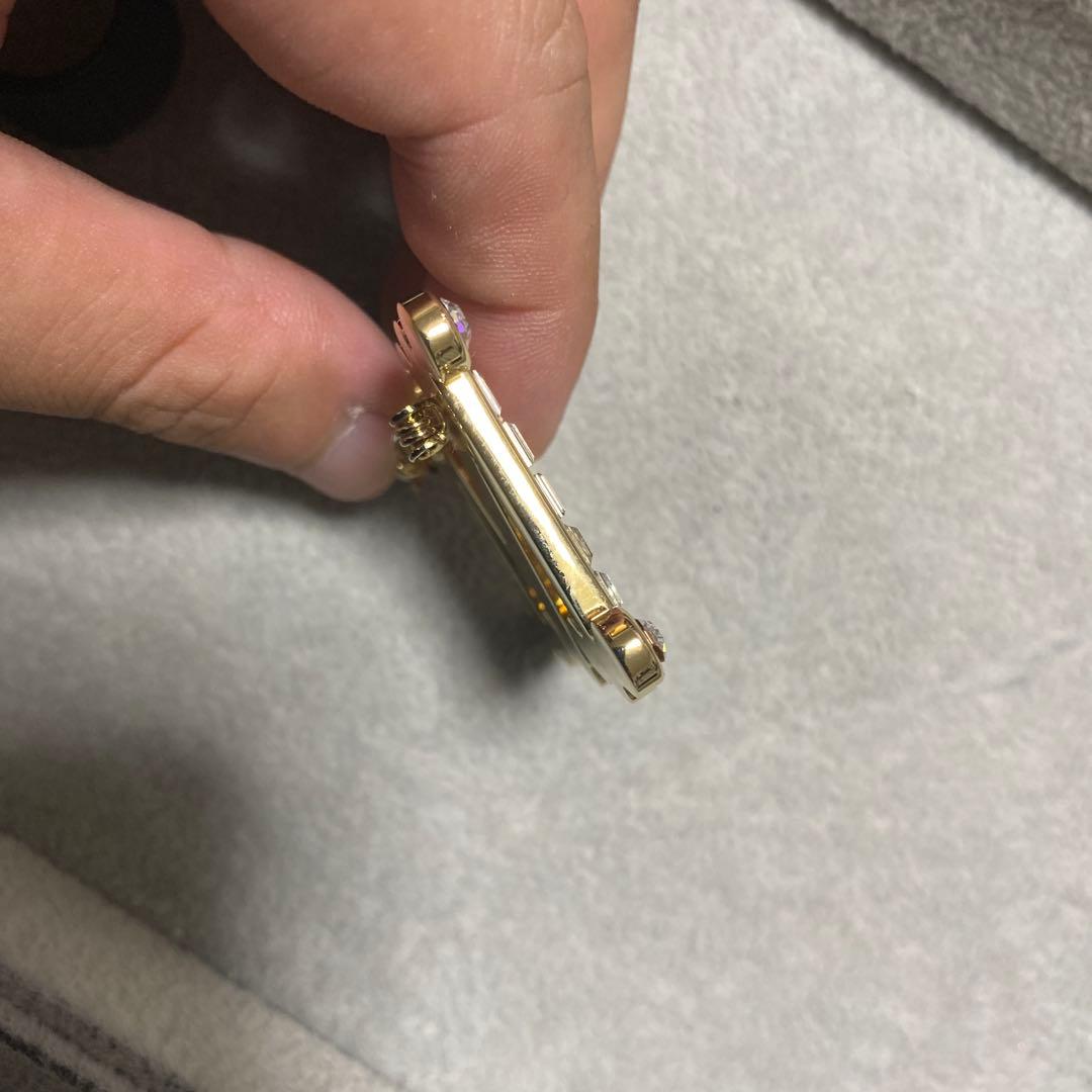 MAX MARA マックスマーラー　M型ブローチ　ゴールド