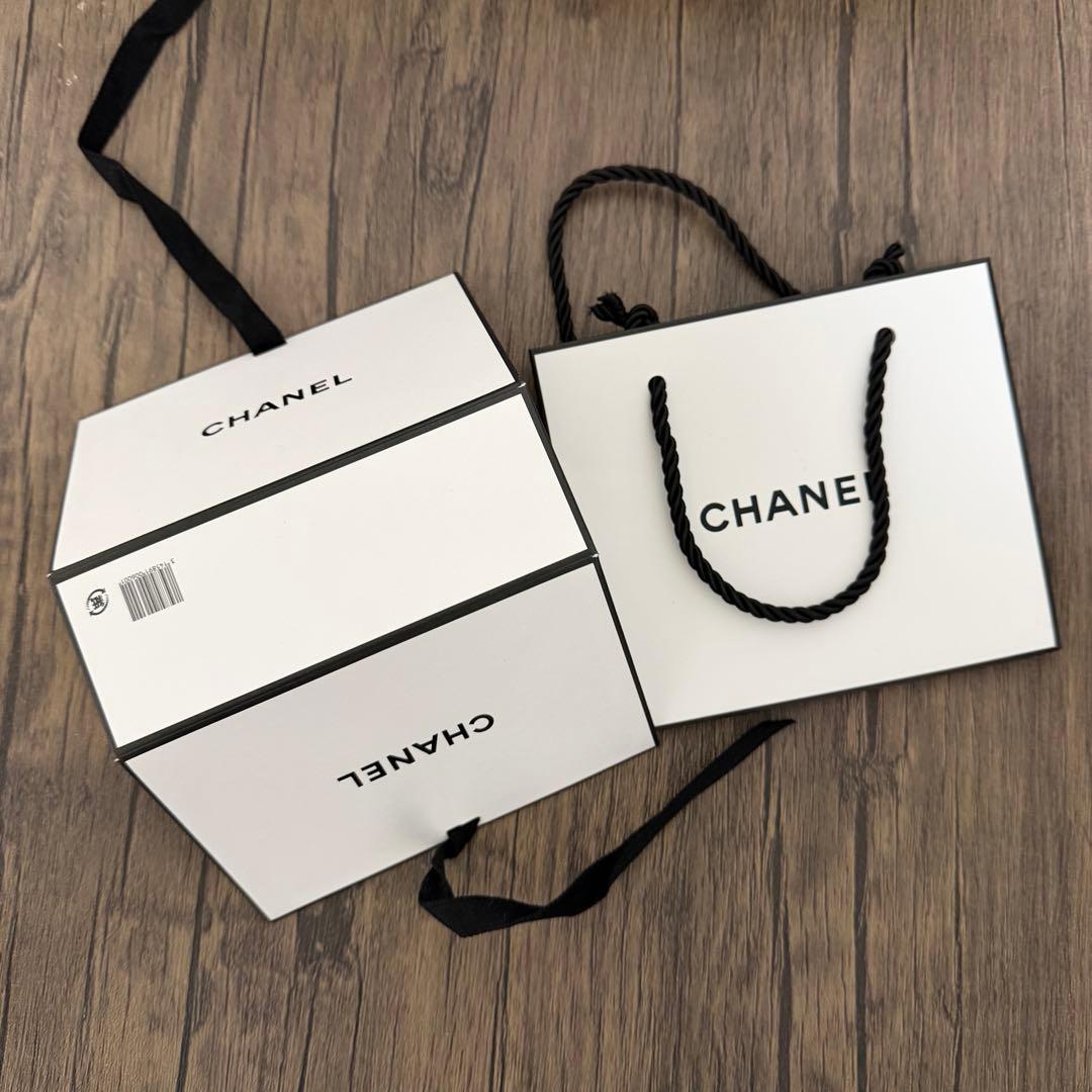 CHANEL ハンドクリーム　クリスマス　ケア　シャネル ホリデー限定セット