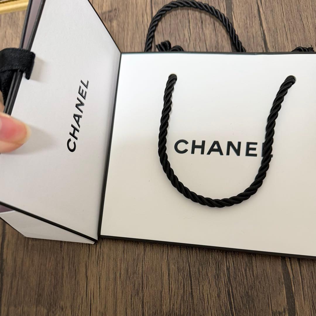CHANEL ハンドクリーム　クリスマス　ケア　シャネル ホリデー限定セット