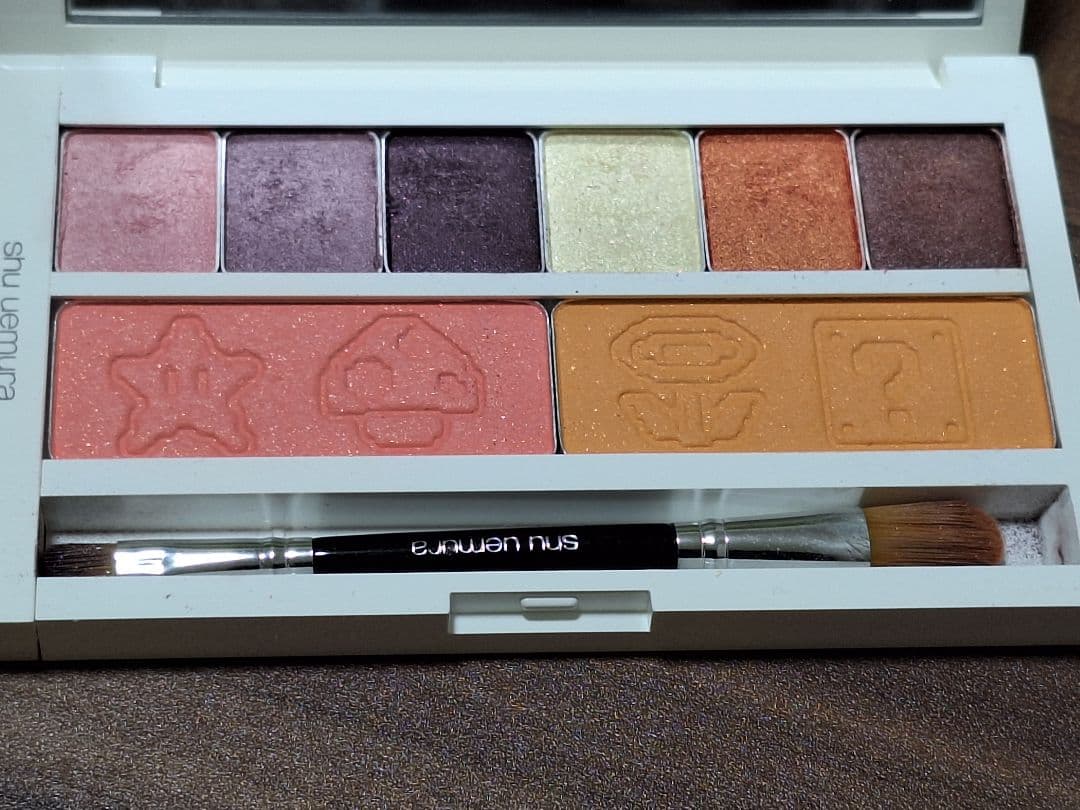 SHU UEMURA スーパーマリオ アイシャドウパレット