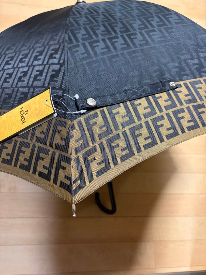 フェンディー　長傘・大　　　　　　　　　　　未使用品