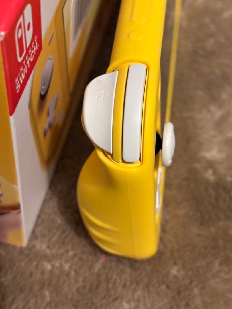 Nintendo Switch Lite イエロー 美品