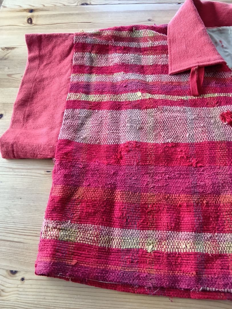 古布の裂き織りジャケットとベスト です。