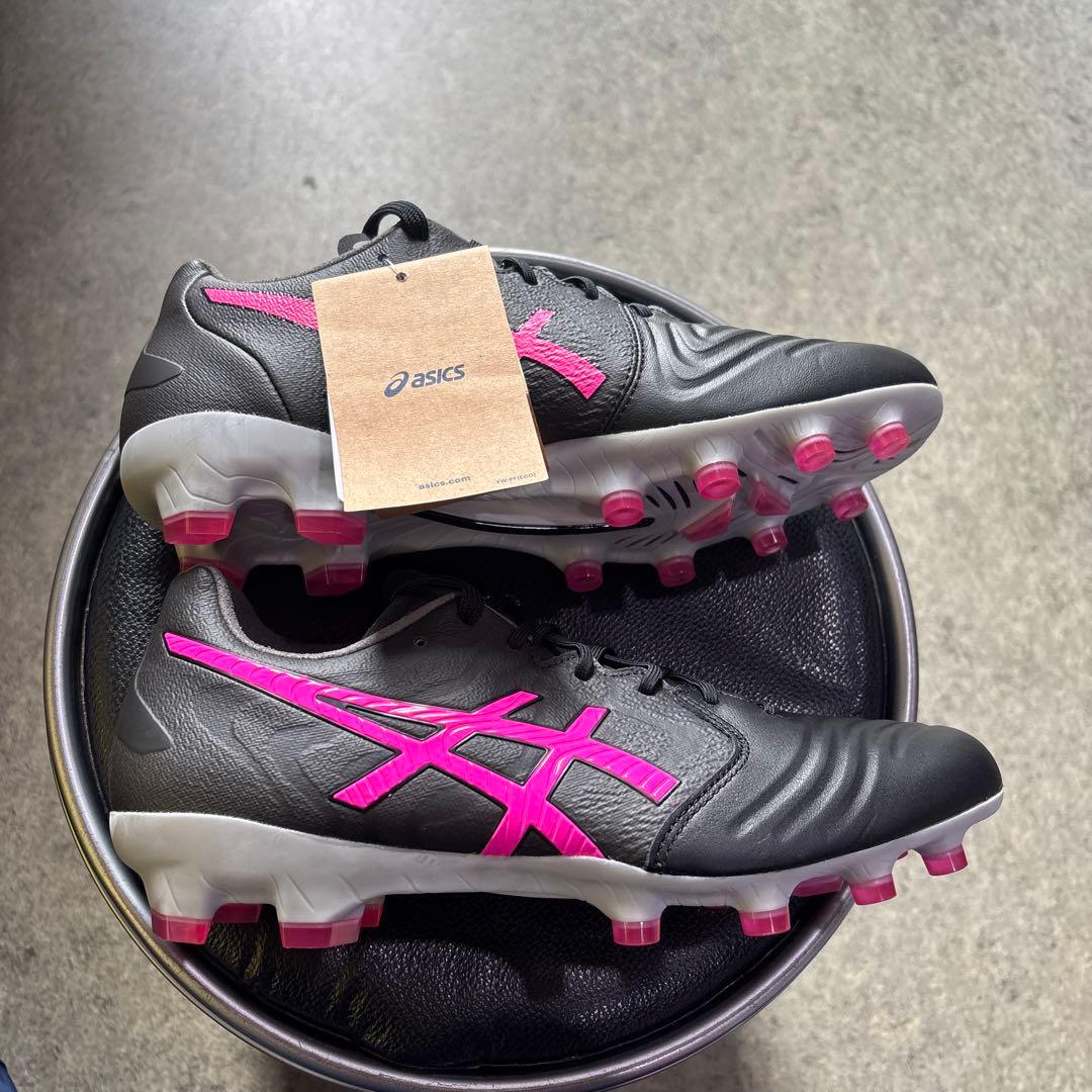 アシックスサッカースパイク新品27㎝