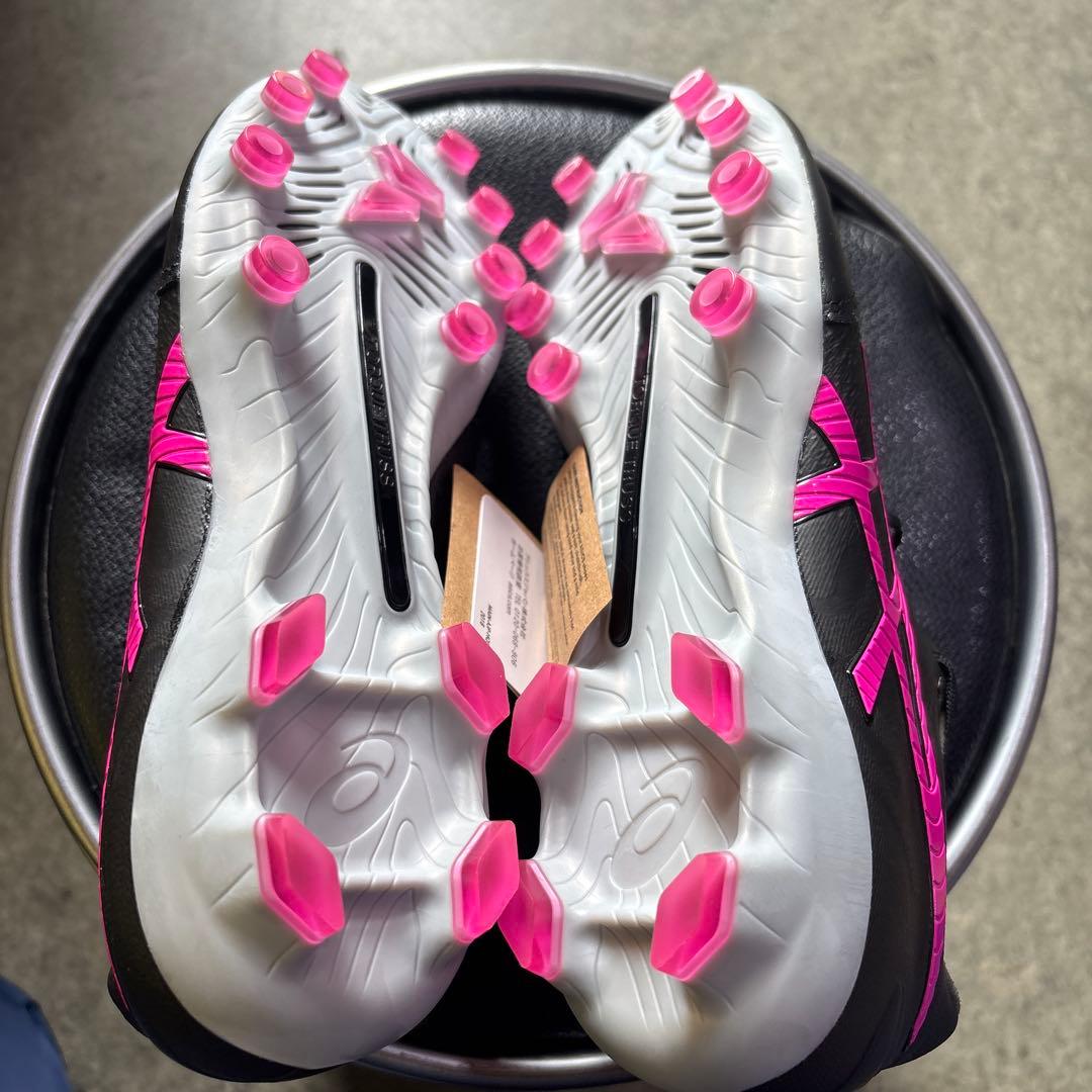 アシックスサッカースパイク新品27㎝