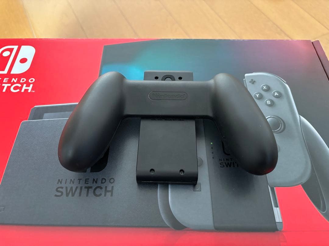 美品Nintendo Switch 本体 グレー Joy-Con付き