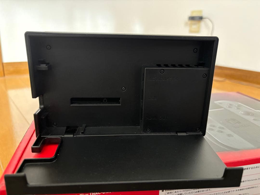 美品Nintendo Switch 本体 グレー Joy-Con付き