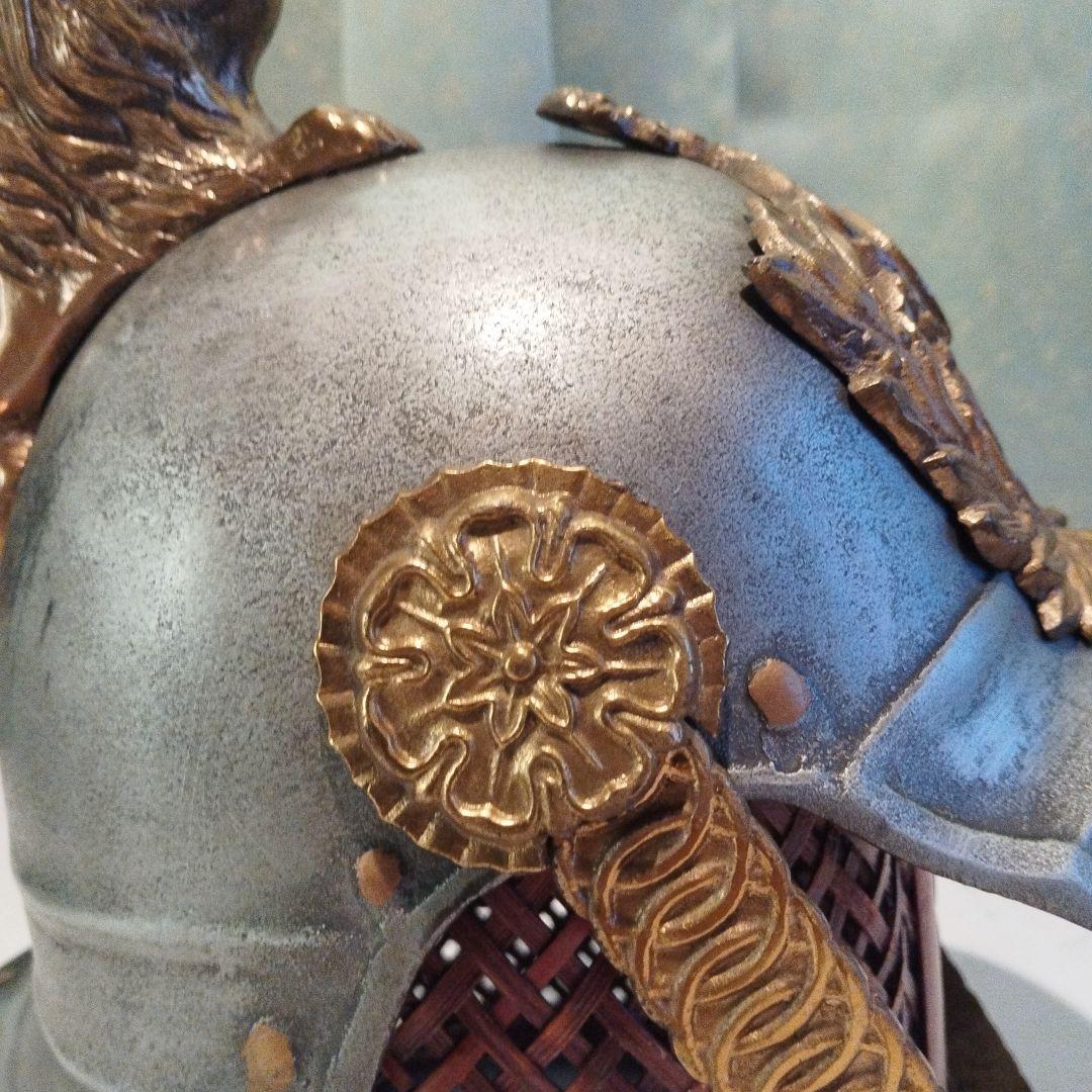 置物　約50年前のヨーロッパ騎馬鉄兜　本体金属製　重さ4kg
