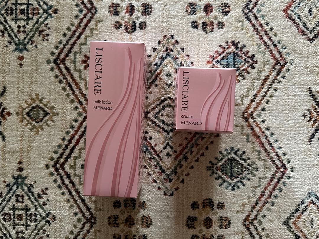 メナードリシアミルクローション、クリーム