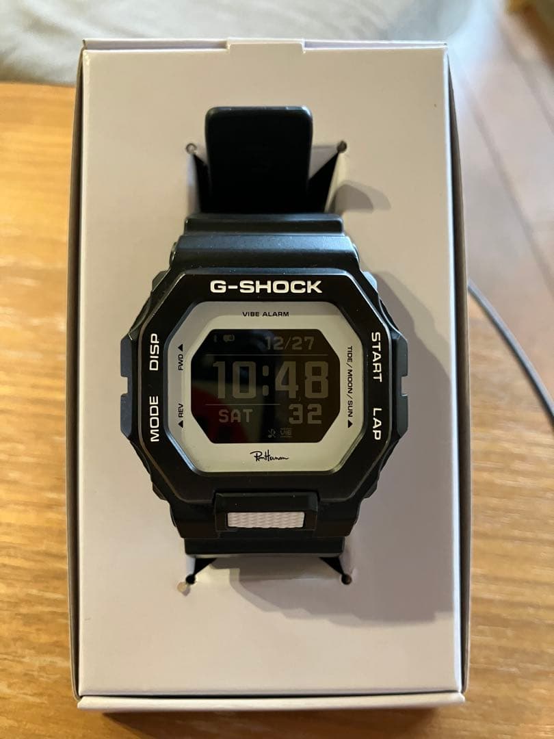ロンハーマン別注　GBX-100 G-SHOCK ブラック 外箱　取説あり