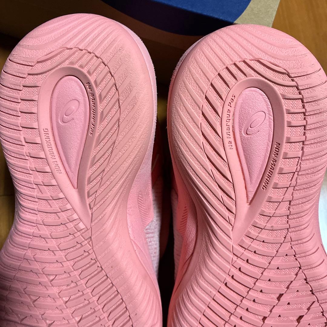 バスケットボールシューズ　ノヴァサージ3