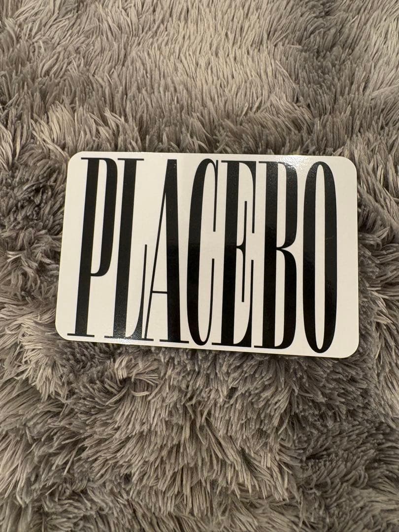 CAREERING シルバーフープピアス