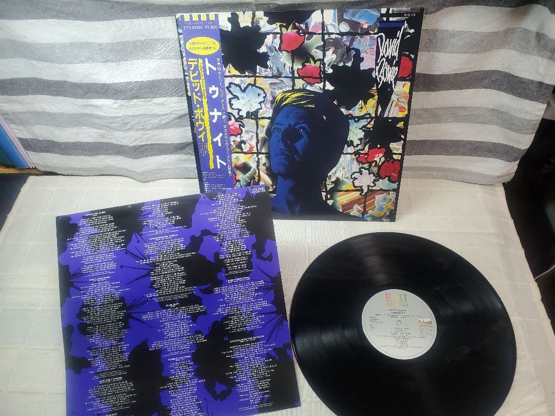 懐かしの洋楽LP５枚 トムトムクラブ.デビッド ボウイ.ラバー ボーイ.他