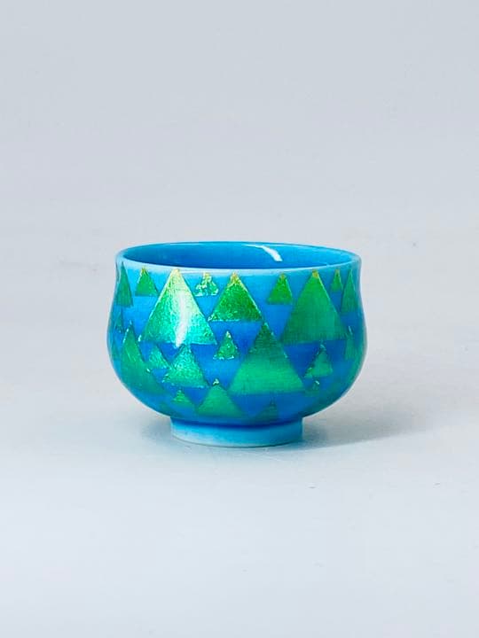 酒器【小野珀子 】釉裏金彩　ぐい呑み　桐共箱　共布　底部在銘　盃