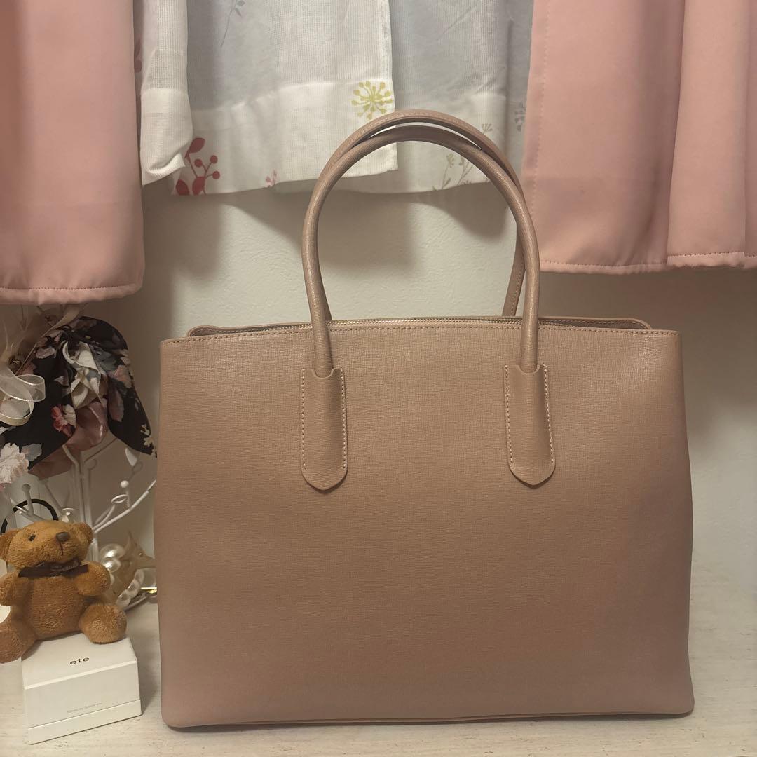 【早い者勝ち！最終値下げ】FURLA トートバッグ　A4