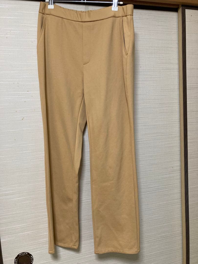 ビースリー　ケトレル　ストレートパンツ　ナッツベージュ