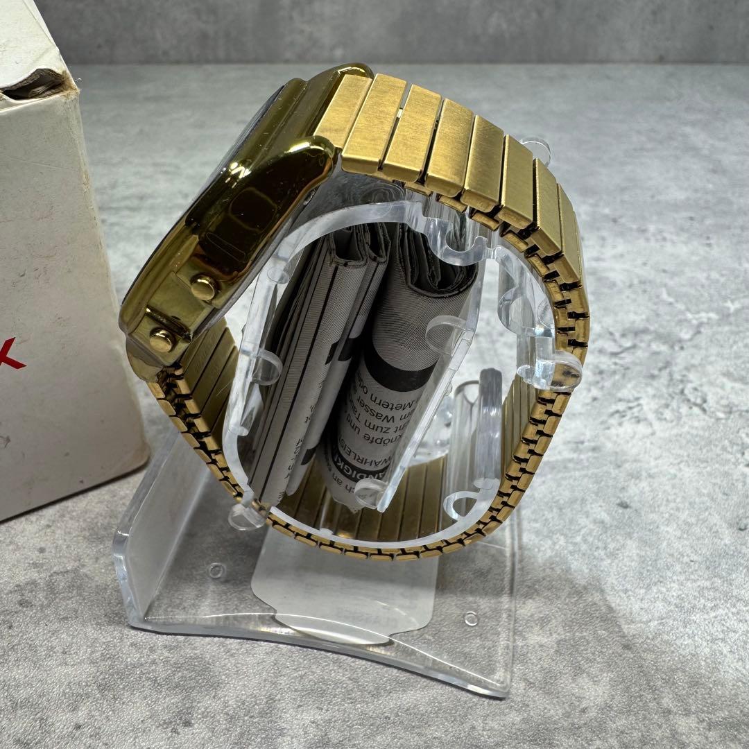 Supreme × TIMEX 19AW ゴールド デジタル腕時計 新品未使用