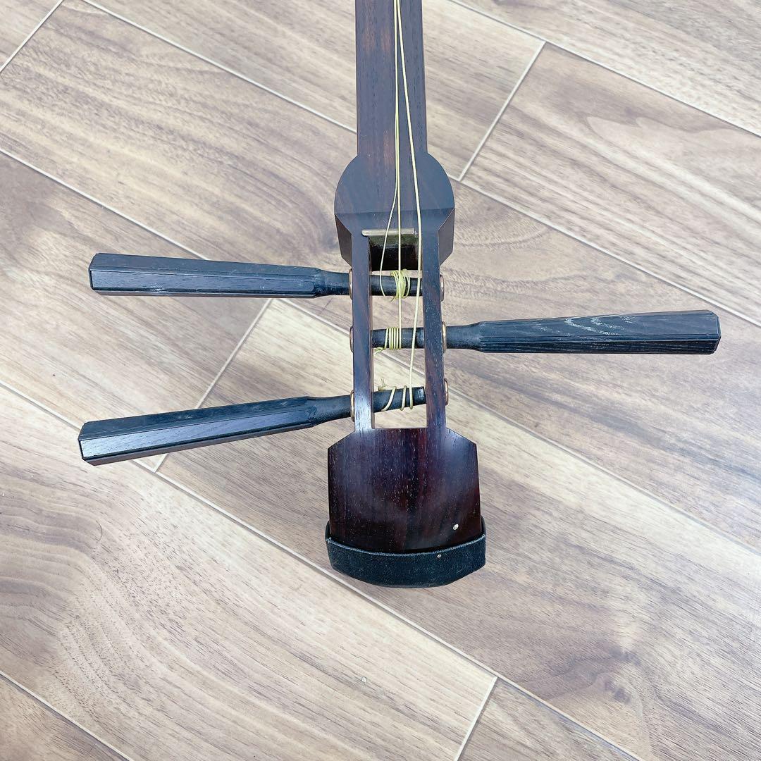 三味線 中棹 紅木 綾杉胴 犬皮 1本溝 和楽器