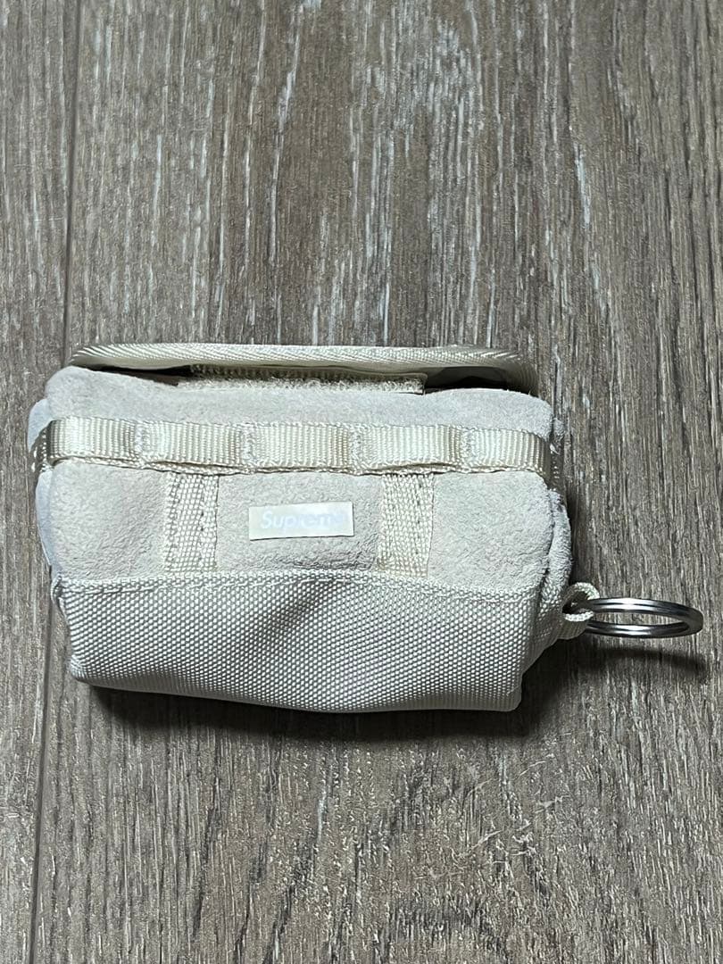 小物 Supreme North Suede Camp Duffle Keychain