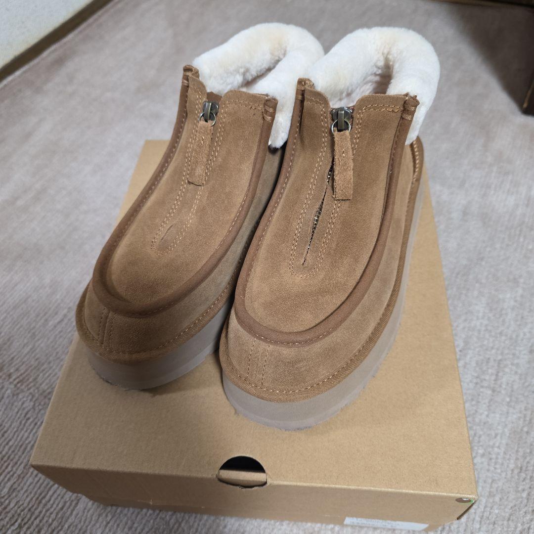 靴 UGG FUNKETTE BOOT
