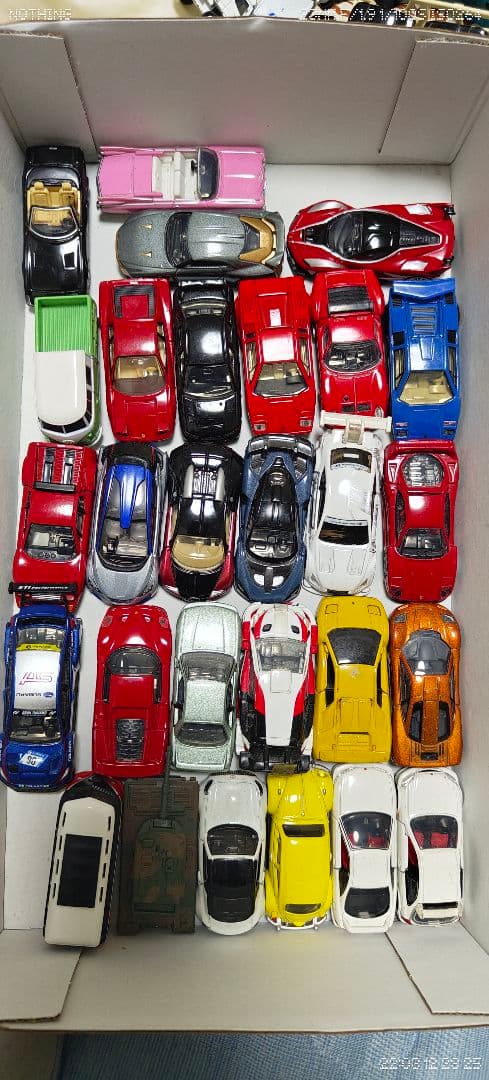 こ*)様 一応ジャンク扱い トミカ等々318台+おまけ　断捨離　まとめ売り