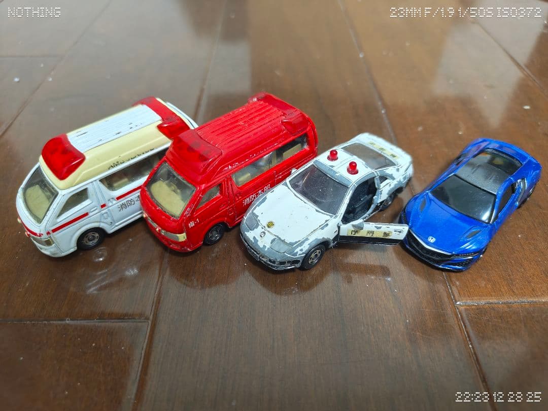 こ*)様 一応ジャンク扱い トミカ等々318台+おまけ　断捨離　まとめ売り