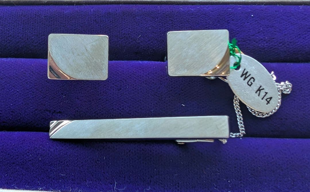 K14 WG タイピンとカフス　新品