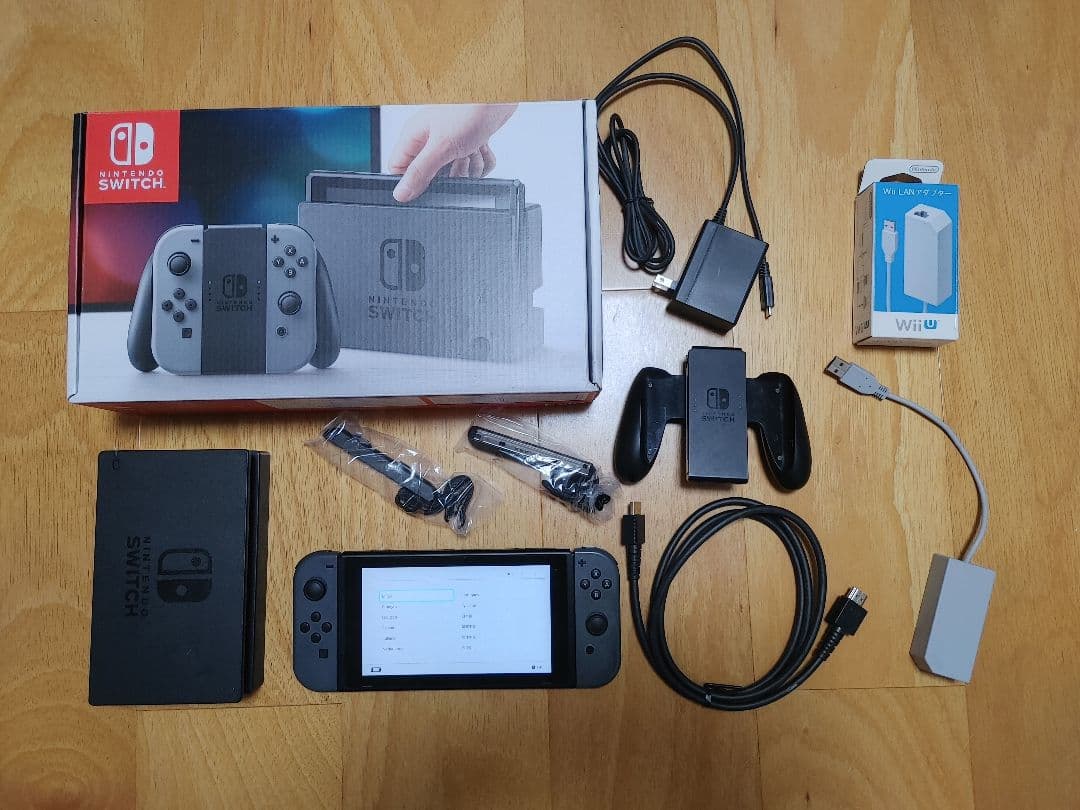 【初期ロット】Nintendo Switch 本体　+ LANアダプター