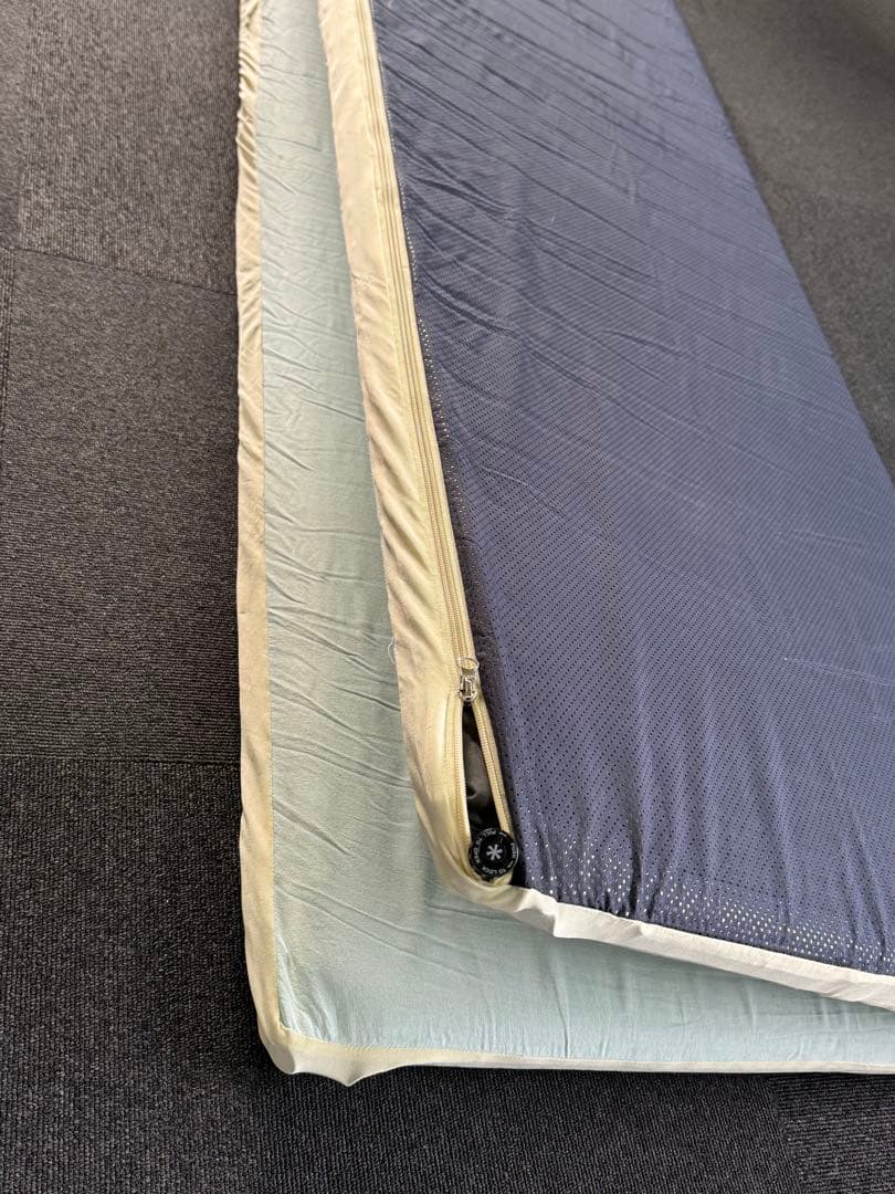 美品　 peak ダブルサイズ スリーピングマット