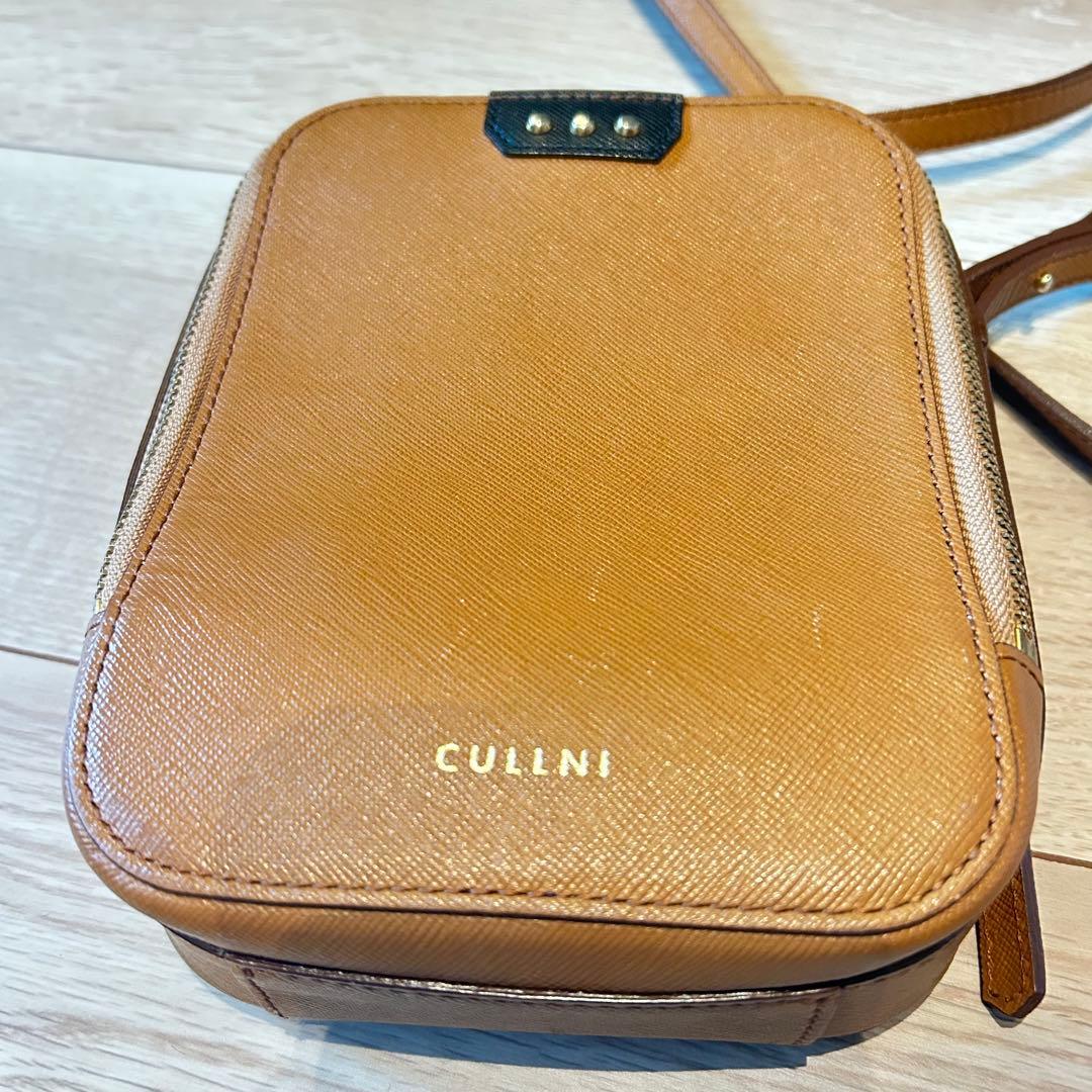 CULLNI クルニ レザーショルダーバッグ 牛革 ミニバッグ