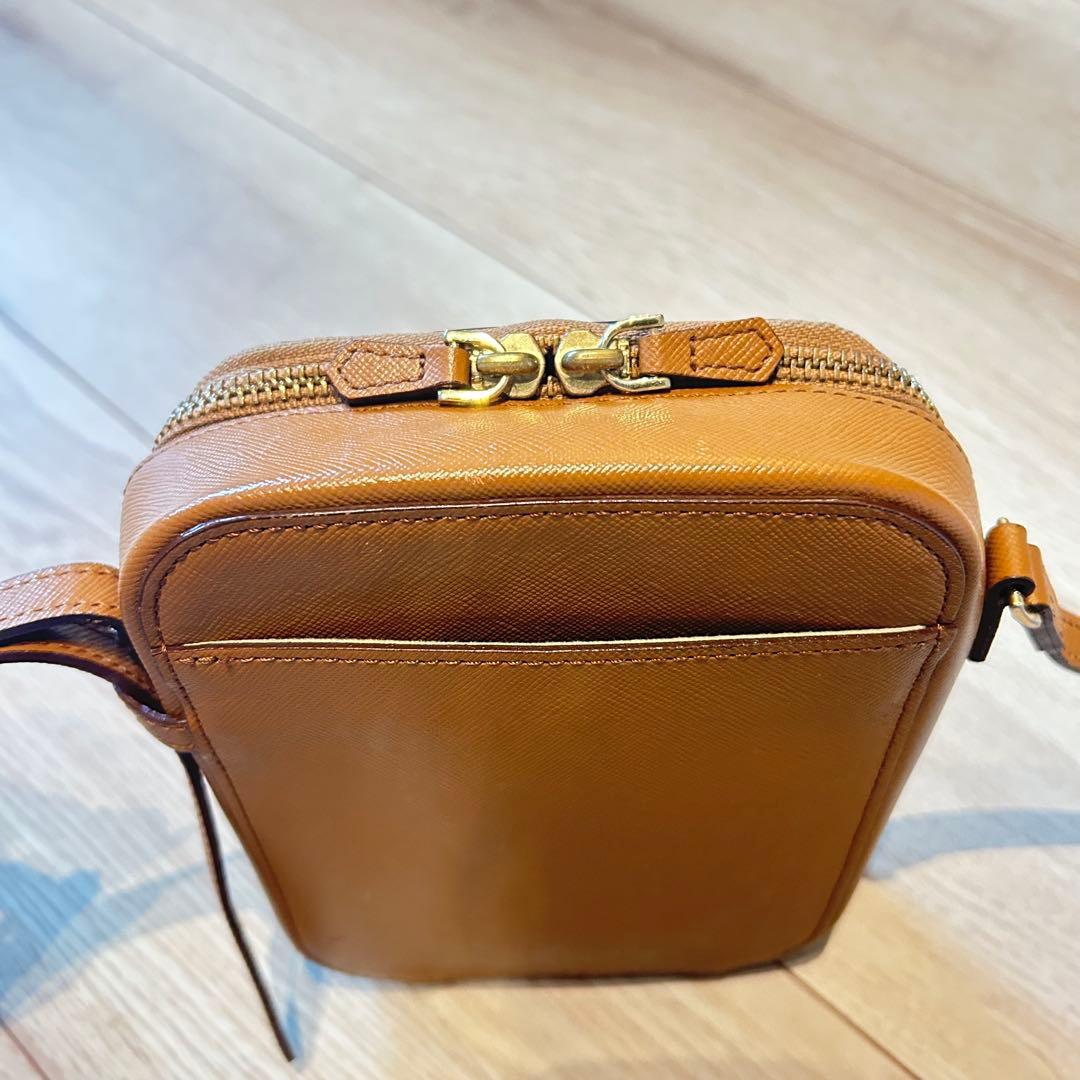 CULLNI クルニ レザーショルダーバッグ 牛革 ミニバッグ