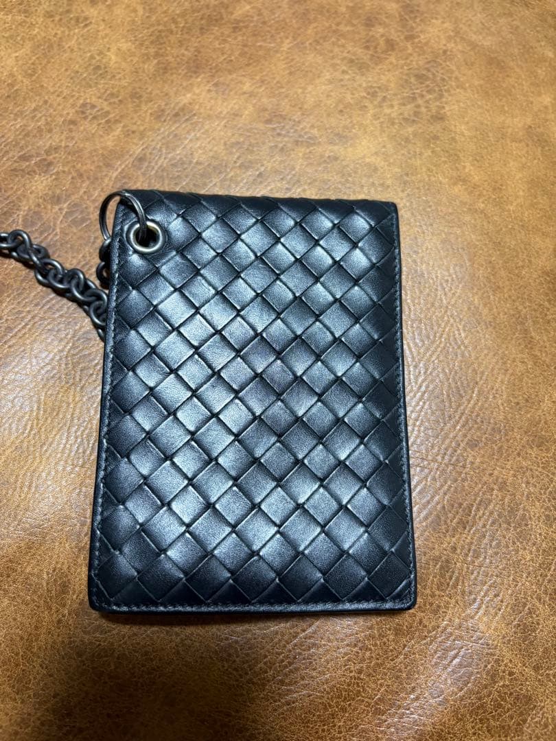 ボッテガヴェネタ 二つ折り財布 チェーン付