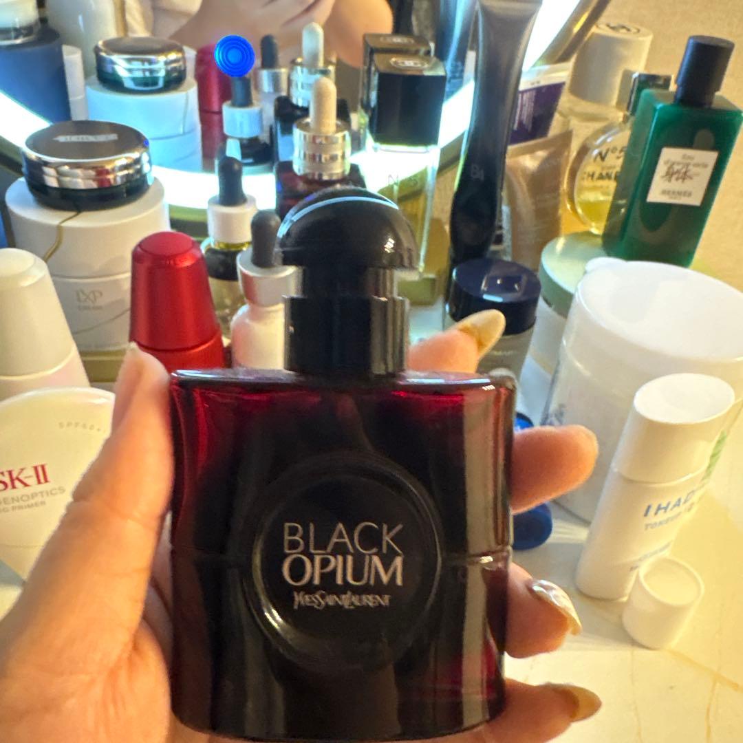 Yves Saint Laurent BLACK OPIUM 香水