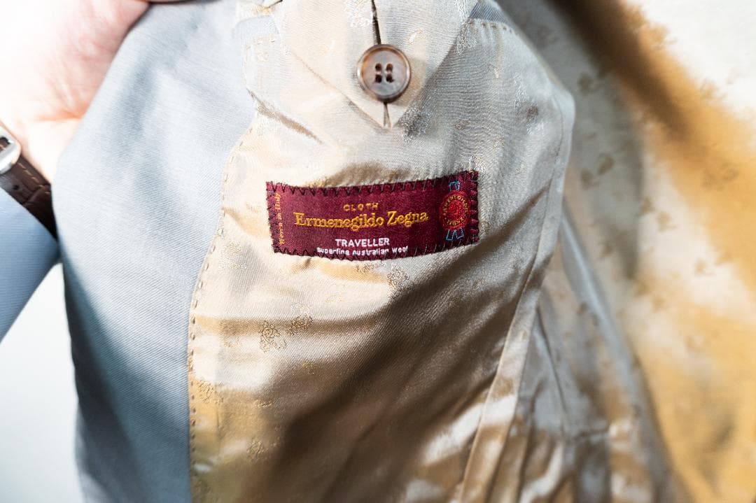 スーツ ゼニア TRAVELLER ライトグレー Mサイズ相当 美品