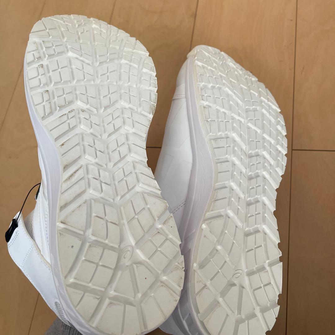 ホワイトハイカット安全靴 SOA cp304