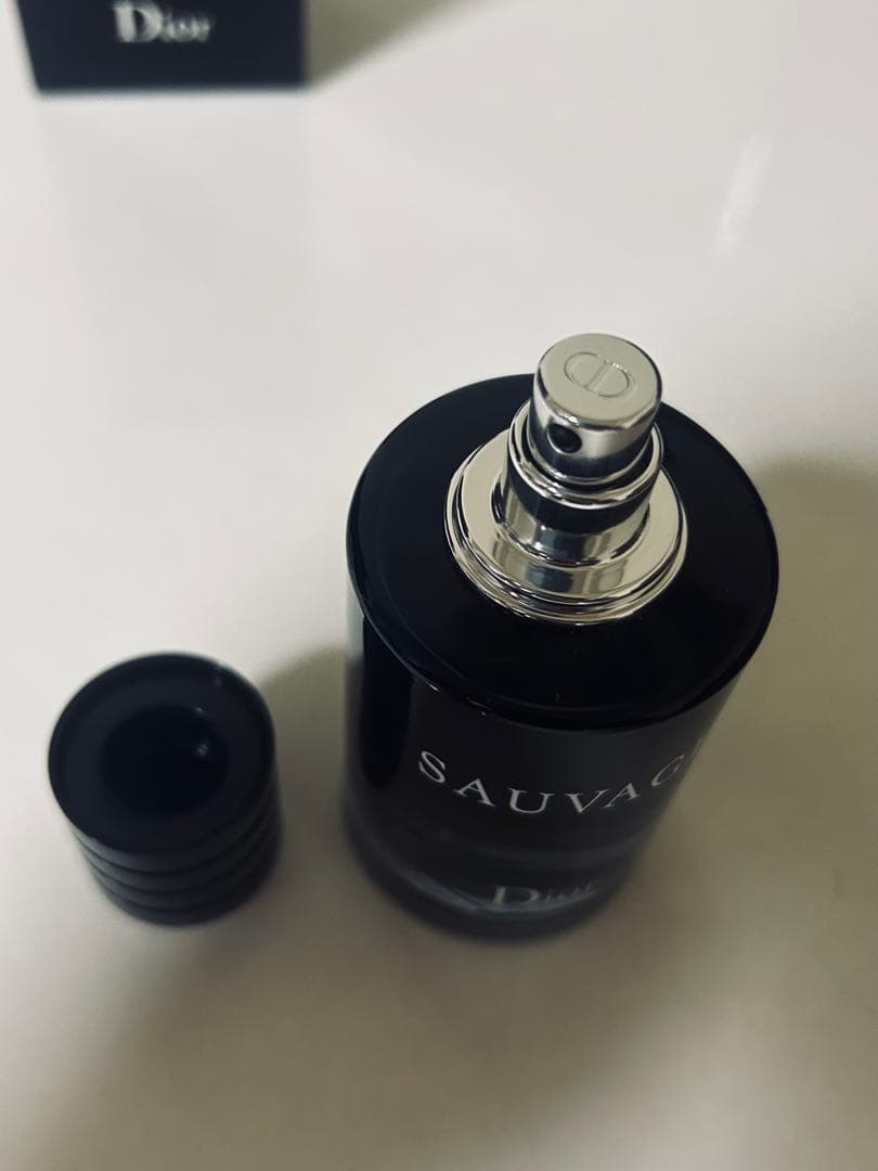 最終特価 確実正規品　DIOR ソヴァージュ オードゥ トワレ60mL 美品