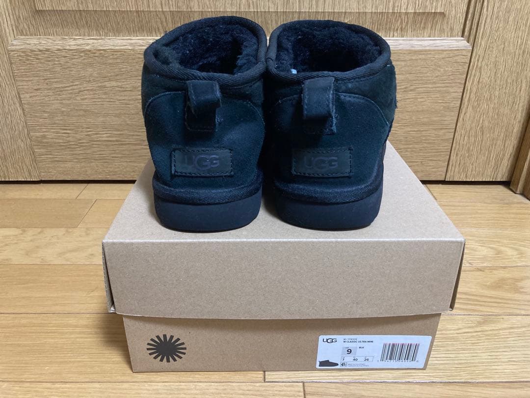 UGGクラシックウルトラミニムートンブーツブラック9