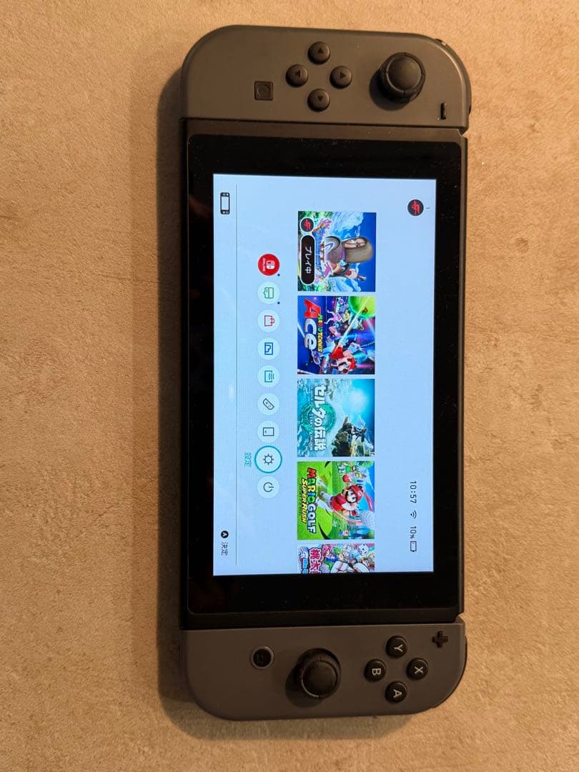 Nintendo Switch 本体とハードケース