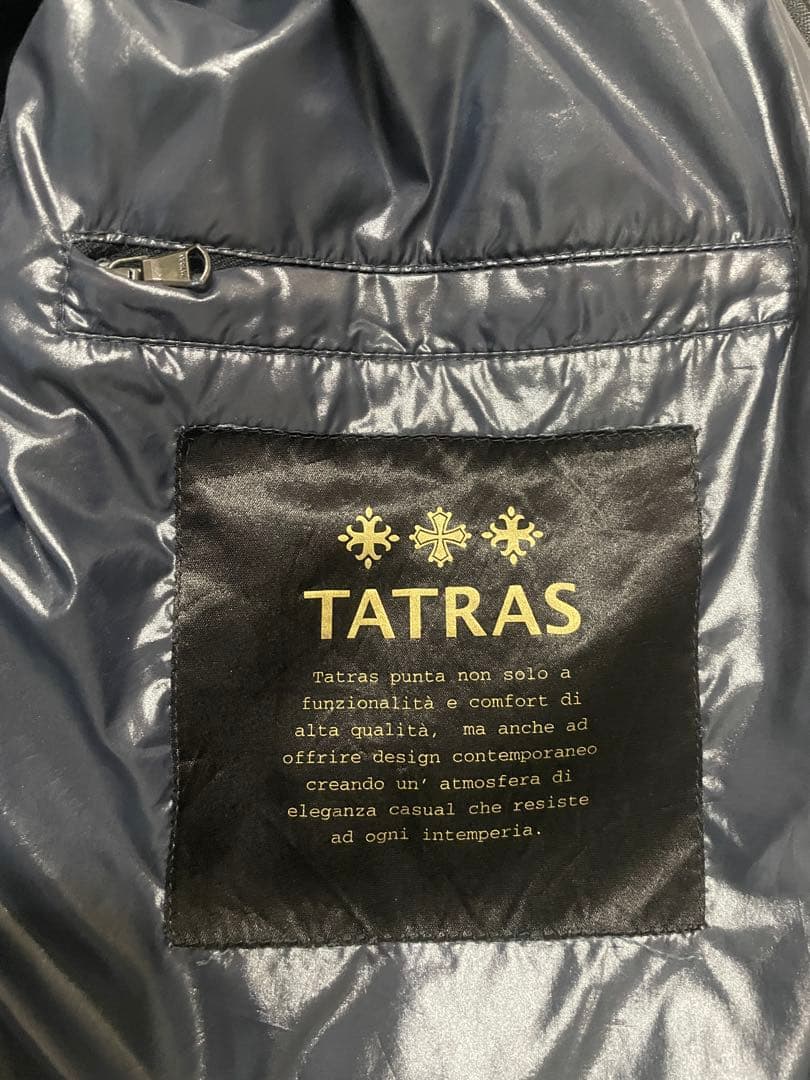 美品　タトラス　ダウンベスト　ほぼ黒　ネイビー　紺色　サイズ03（L相当）