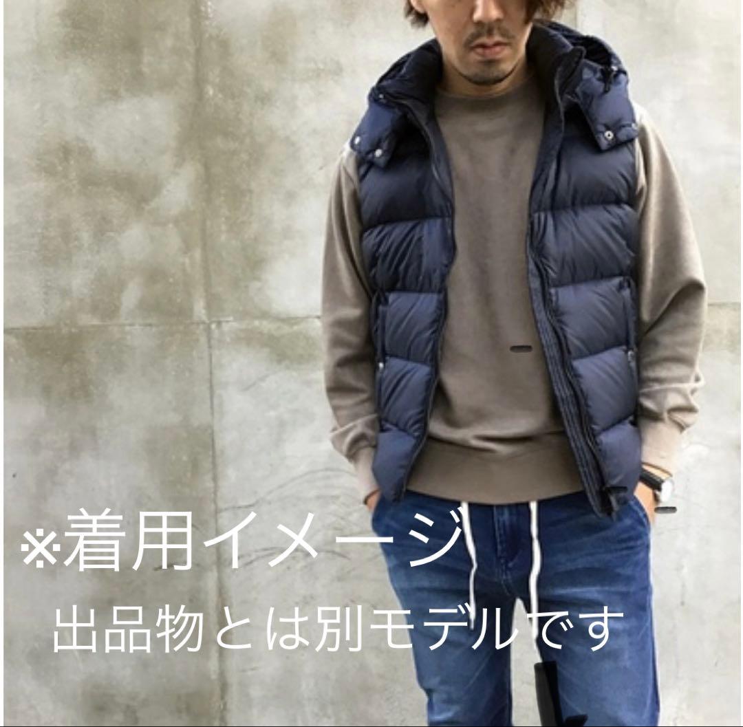 美品　タトラス　ダウンベスト　ほぼ黒　ネイビー　紺色　サイズ03（L相当）