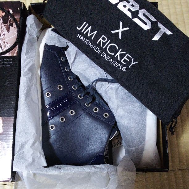 【BEAST】デザインシューズ ヒョンスン